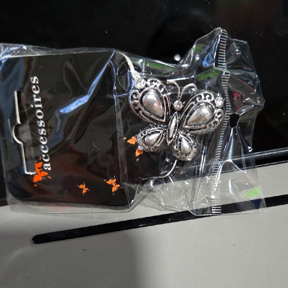 Silver Tone Butterfly Ring